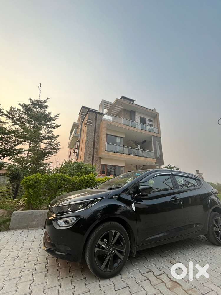 Tata Altroz Petrol 2022
