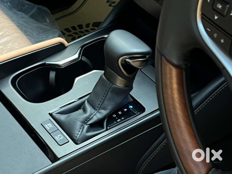 Lexus Es 300h, 2025, Petrol