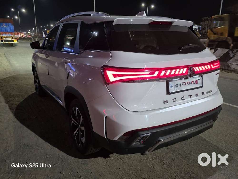 Mg Hector Plus 2025 Petrol 13000 Km Driven