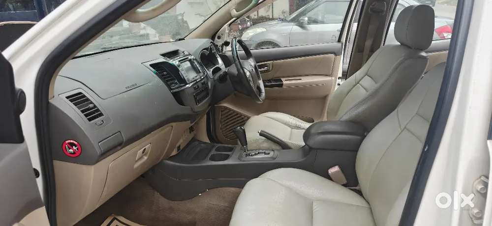Toyota Fortuner Diesel 2013 Variant
