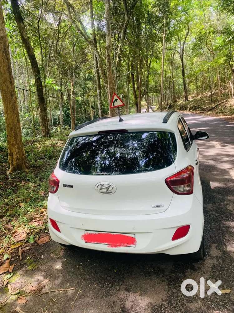Hyundai Grand I10 Sportz 2015