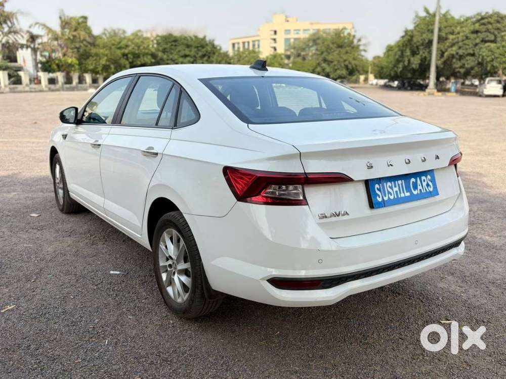 Skoda Slavia 1.0 Ambition Tsi, 2024, Petrol