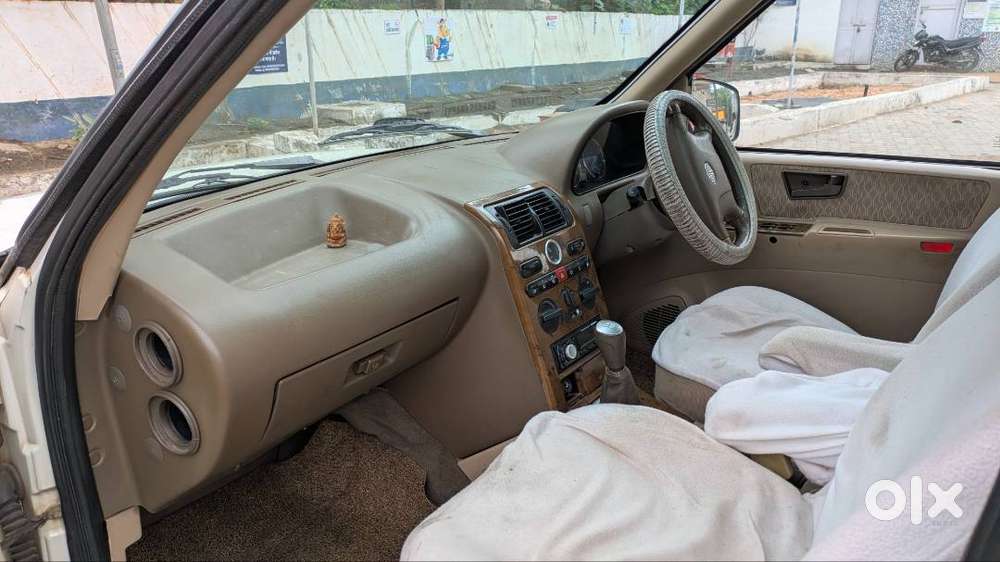 Tata Safari 2012– Excellent Engine, New Tyres, Insurance