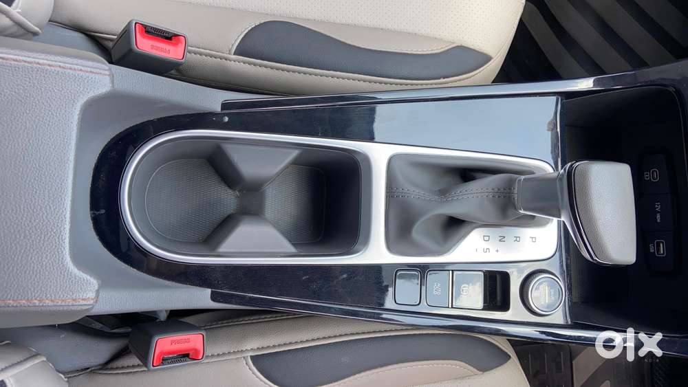 Hyundai Creta 1.5 Sx (o) Ivt Petrol, 2025, Petrol