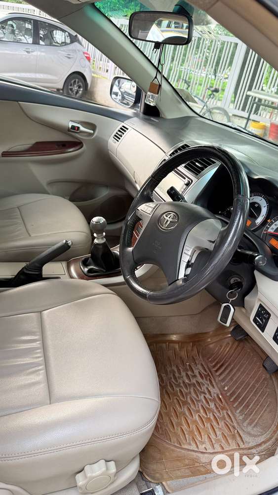 Toyota Corolla Altis 1.8g Limited, 2012, Diesel