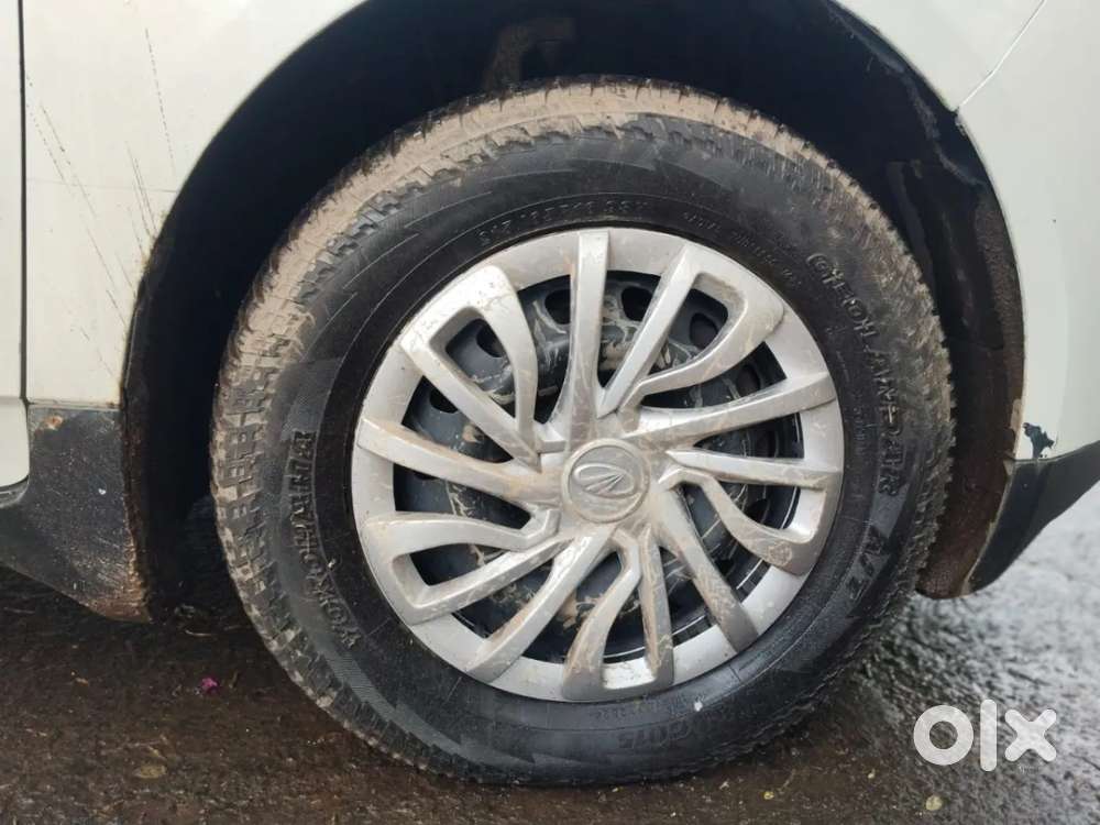Mahindra Marazzo M4, 2018, Diesel