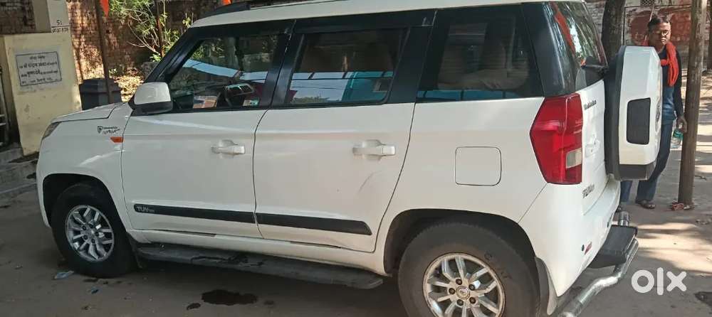 Mahindra Tuv 300 2016 Diesel Well Maintained