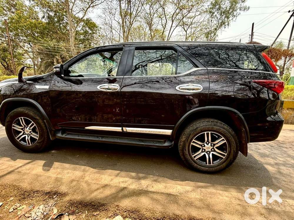 Non Accidental All Genuine Car Serviced Only From Company