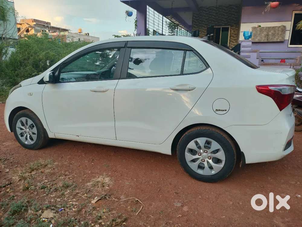 Hyundai Xcent Diesel 2018 Variant