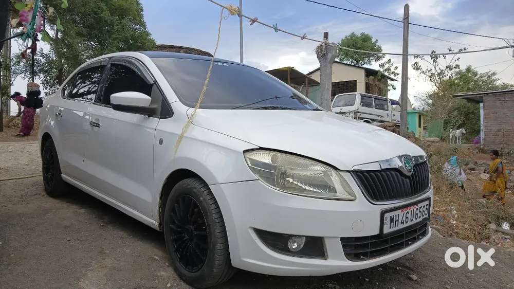 Skoda Rapid Tsi 2013 Diesel 180000 Km Driven