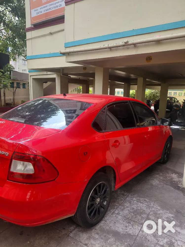 Skoda Rapid Elegance 2015 Diesel Plus