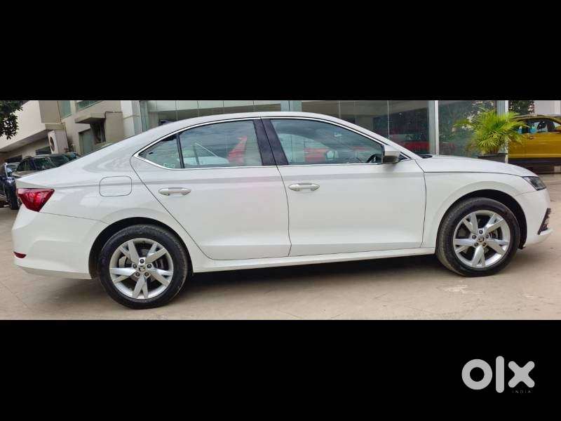 Skoda Octavia 2.0 Style Tsi At, 2021, Petrol