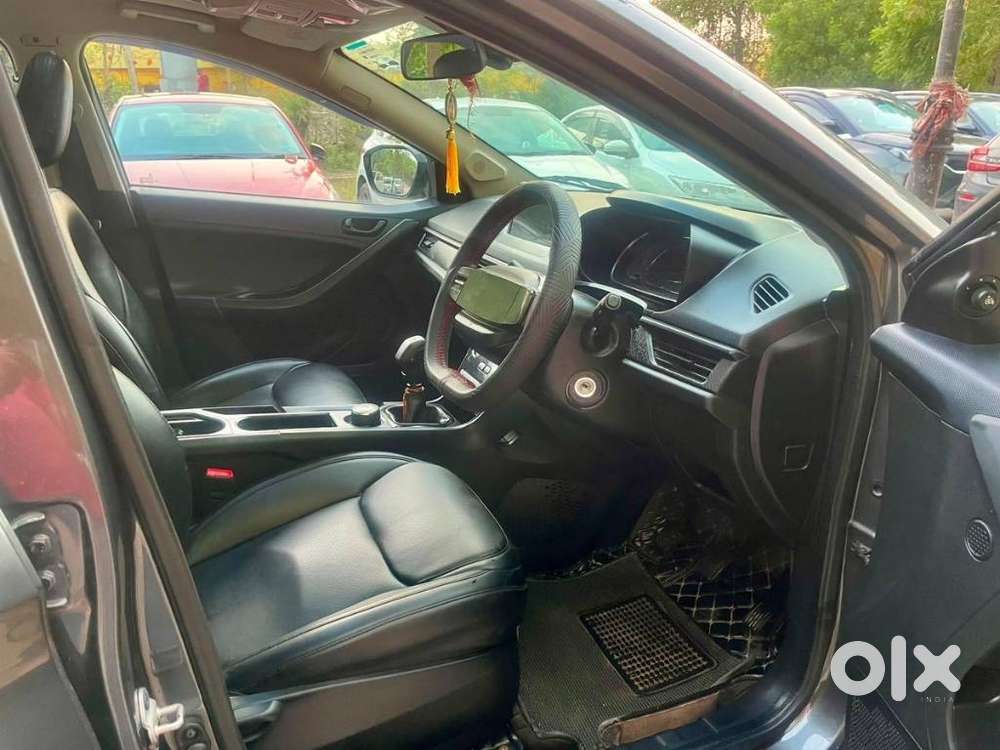 Tata Nexon Smart Plus S 1.2 Revotron Petrol 5 Mt, 2025, Diesel