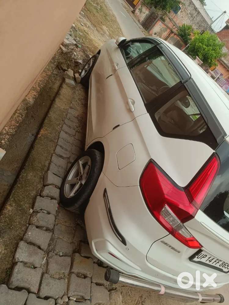 Maruti Suzuki Ertiga Zxi 2022