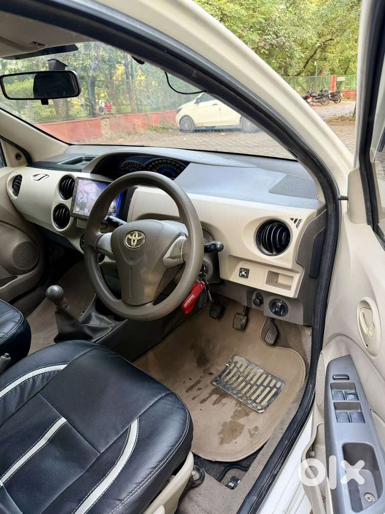 Toyota Etios Liva G Exclusive, 2015, Cng & Hybrids