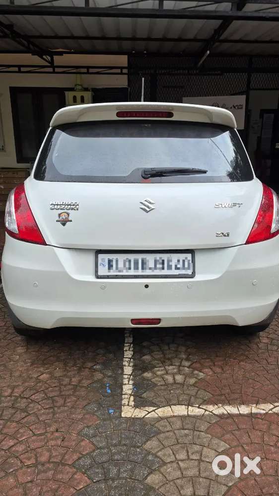 Full Option Petrol Perfect Condition