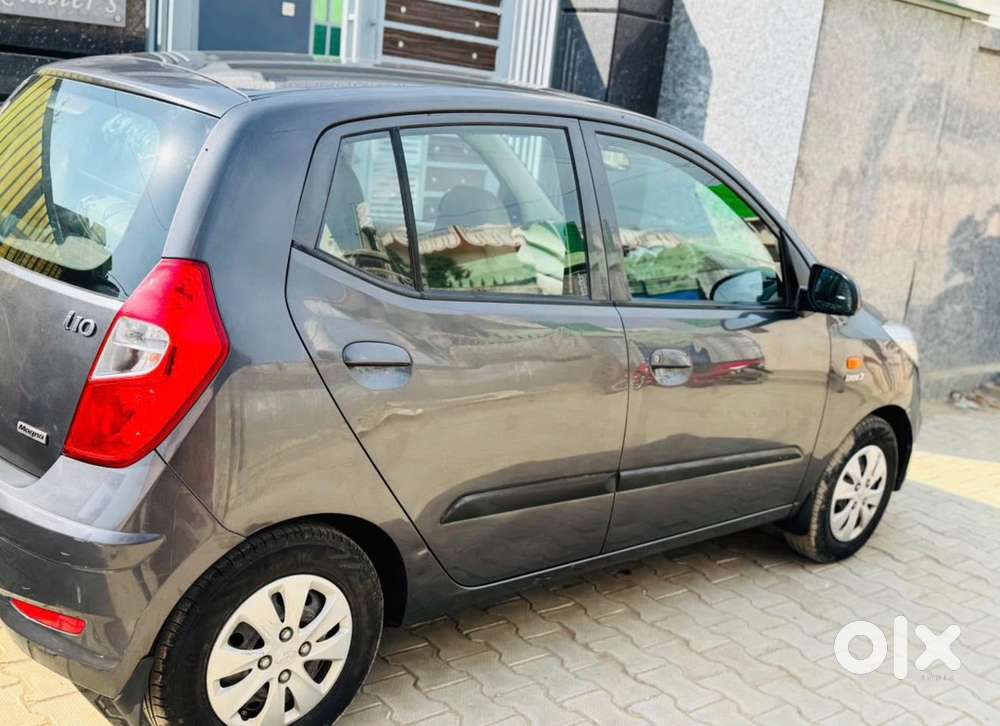 Hyundai I10 Sportz Petrol 2011