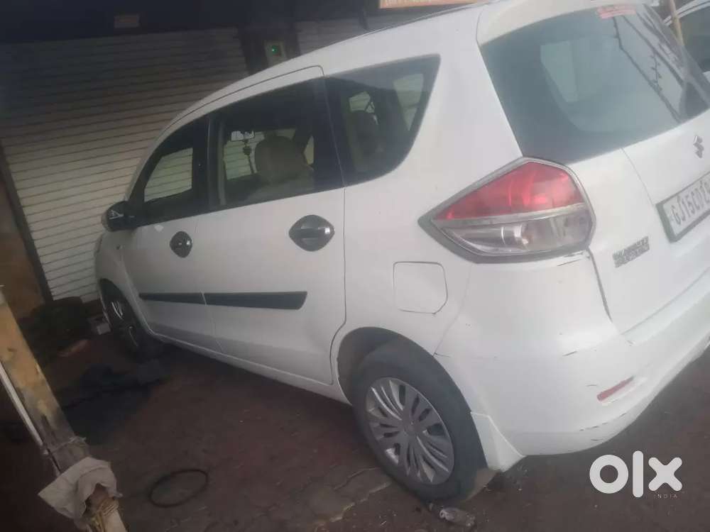 Maruti Suzuki Ertiga 2014 Petrol And Cng Company140000 Km Driven