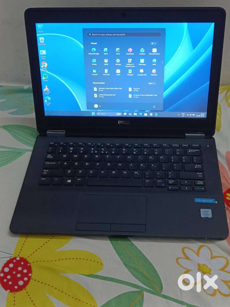 Dell Core i5 8gb DDR4 256gb M.2 Chip SSD Excellent working condition