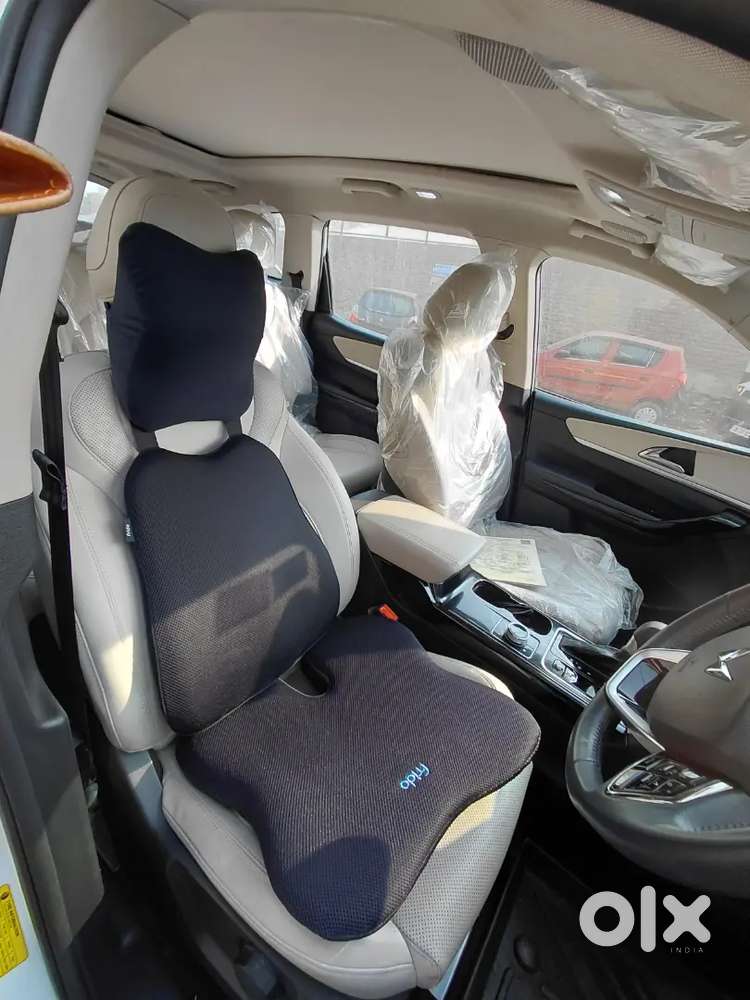 Mahindra Xuv700 2024 Diesel 15000 Km Driven
