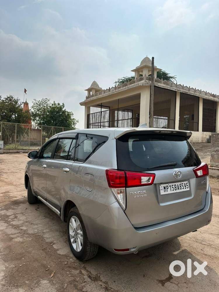 Toyota Innova Crysta 2018 Diesel 156000 Km Driven