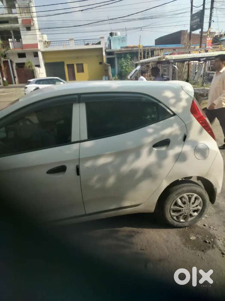 Hyundai Eon 2015 Petrol 130000 Km Driven Well Maintained