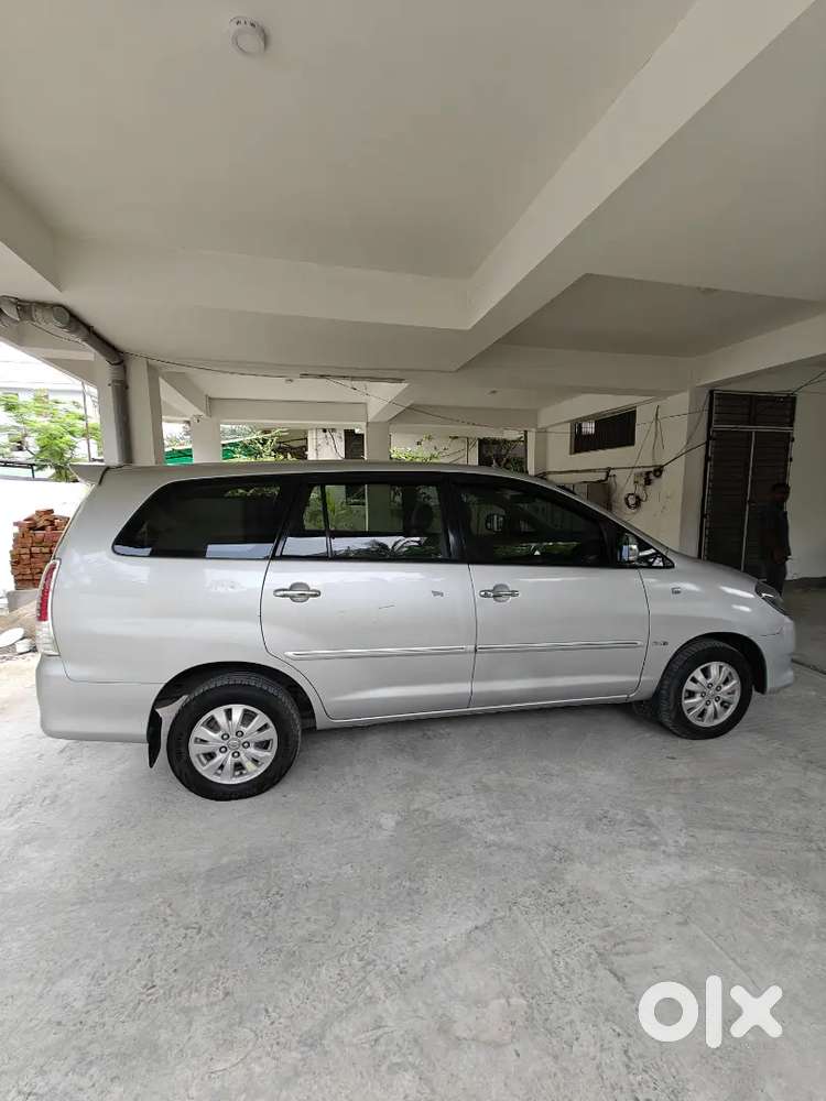 Toyota Innova 2009 Diesel 2nd Owner