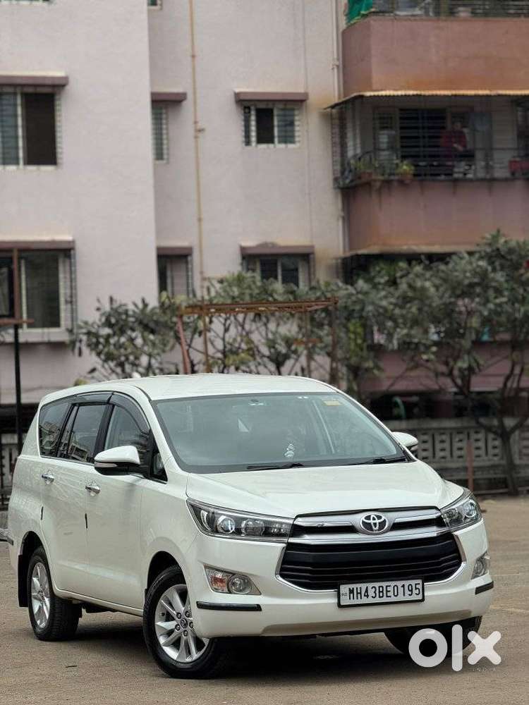 Toyota Innova Crysta 2.4 V, 2016, Diesel