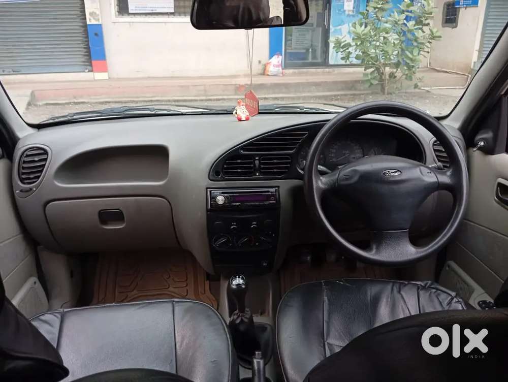 Ford Ikon Pure Petrol 2004 Model