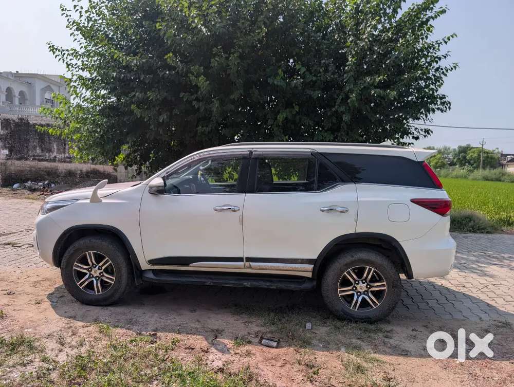 Toyota Fortuner Diesel 2018 With 117000 Km , Paid No