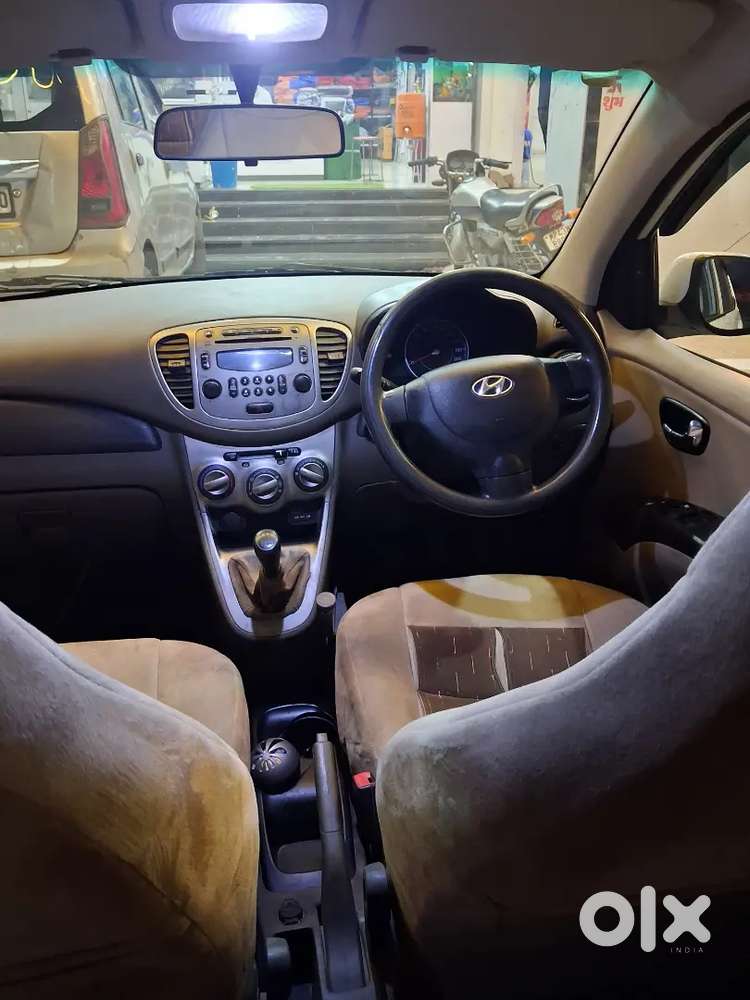 Hyundai I10 Sportz 2012 मॉडल