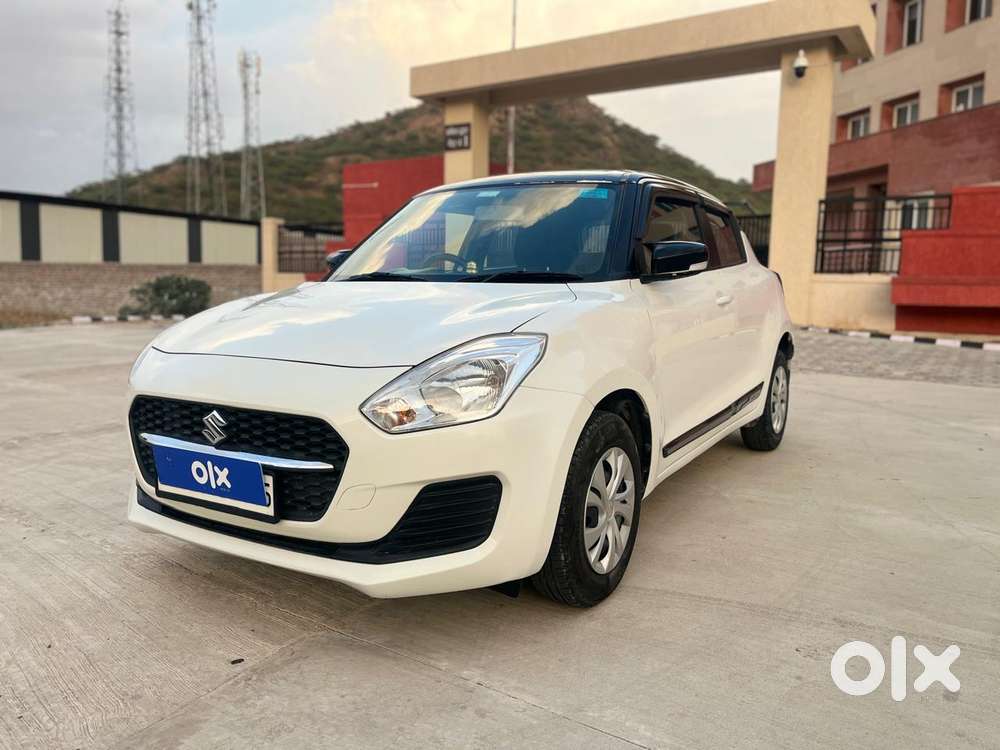 Maruti Suzuki Swift Vxi + Manual, 2023, Petrol