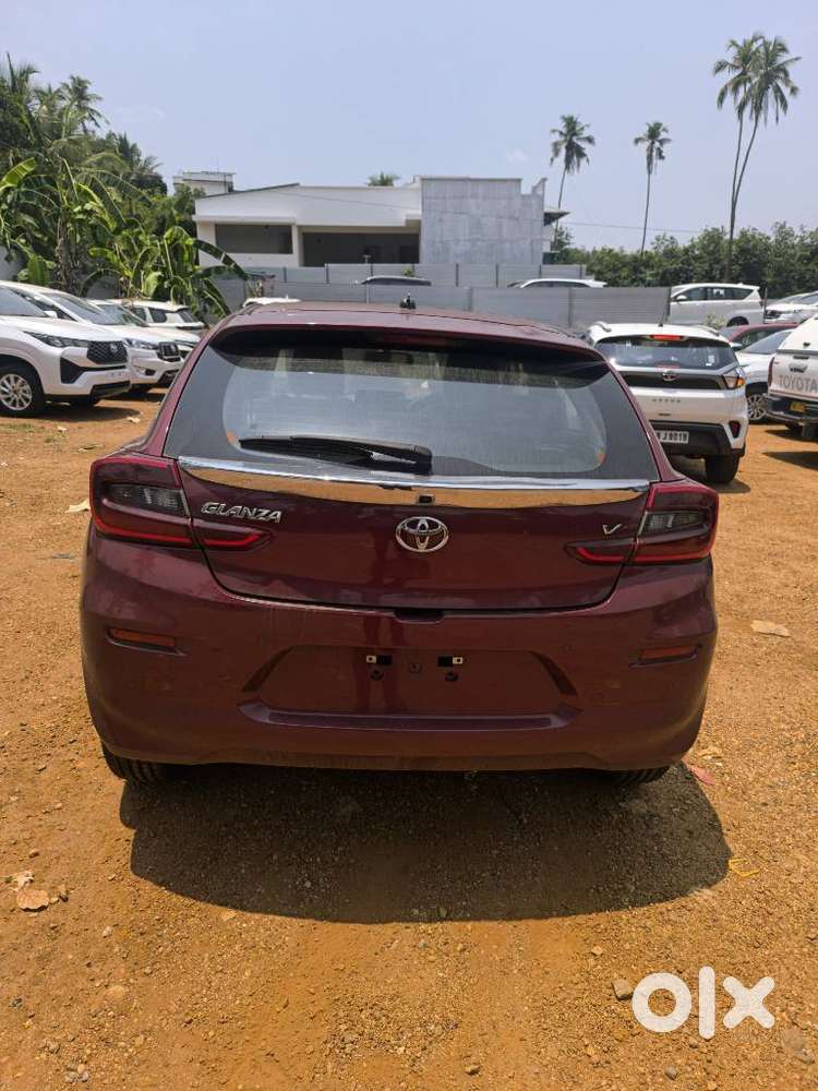 Toyota Glanza 1.2 V, 2025, Petrol