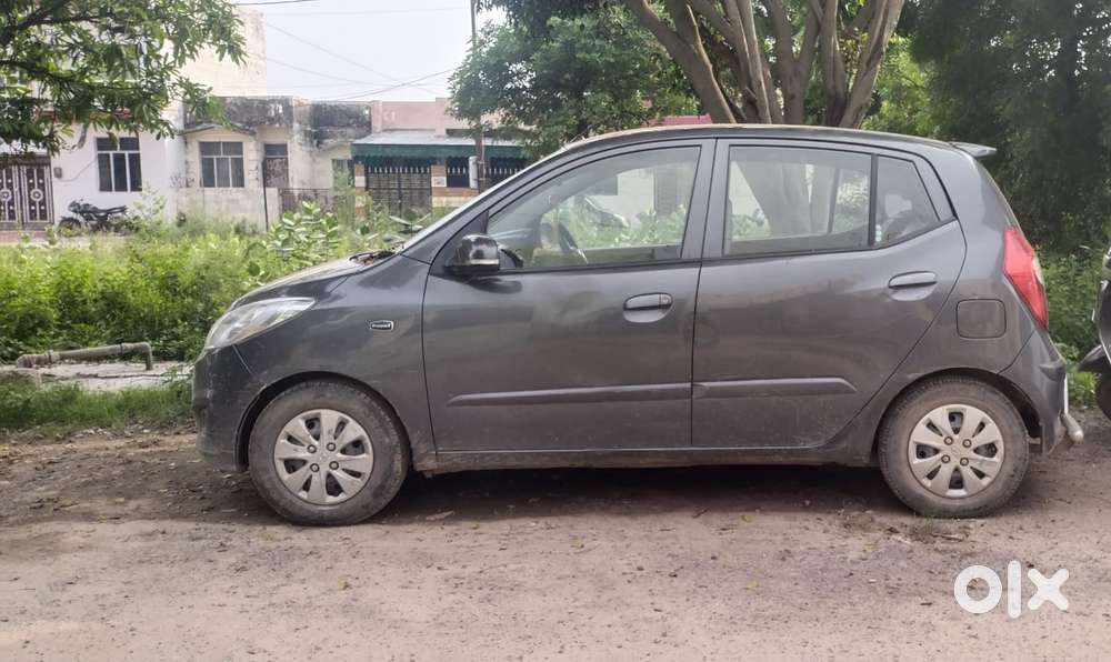 Hyundai I10 Sportz, 2012, Petrol