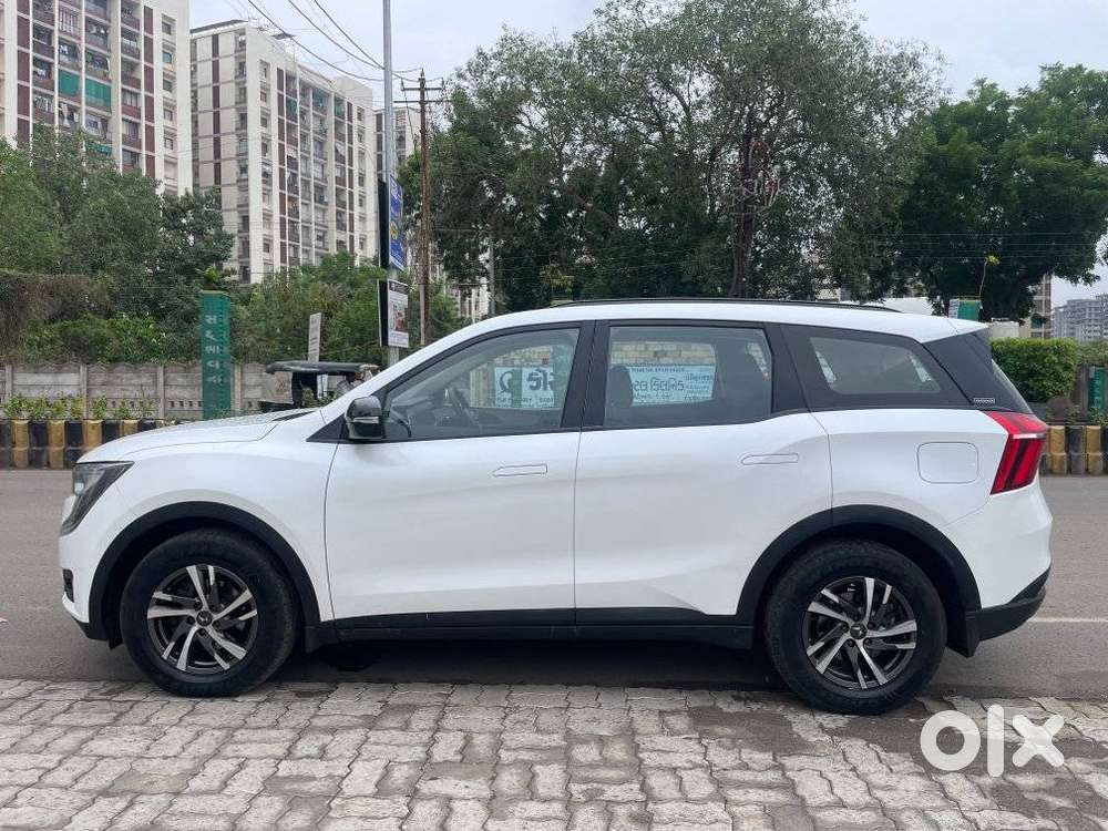 Mahindra Xuv700 2.2 Ax 5 Diesel At 7 Str, 2022, Diesel