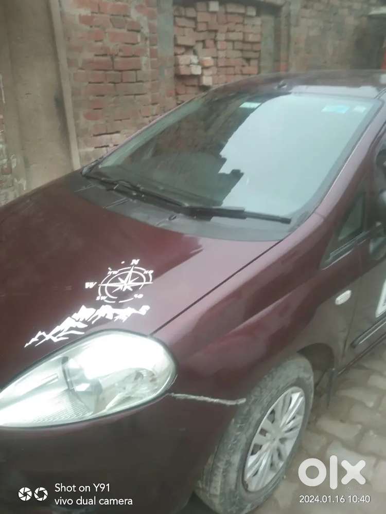 Fiat Punto 2011 Petrol 125000 Km Driven