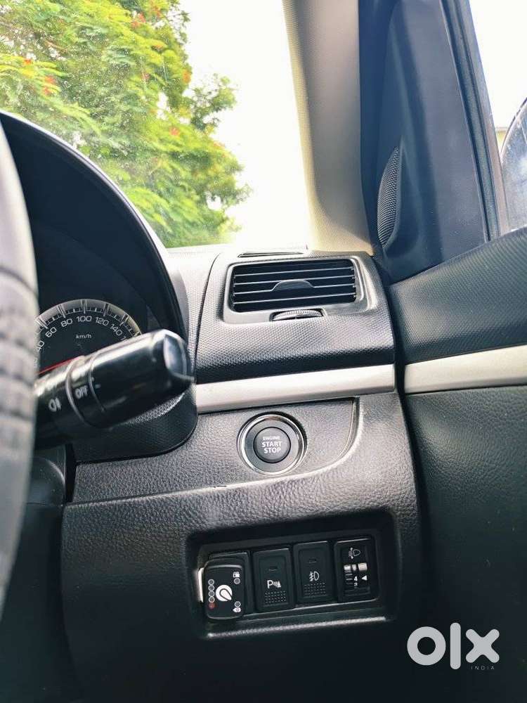Maruti Suzuki Swift Zxi, 2015, Petrol