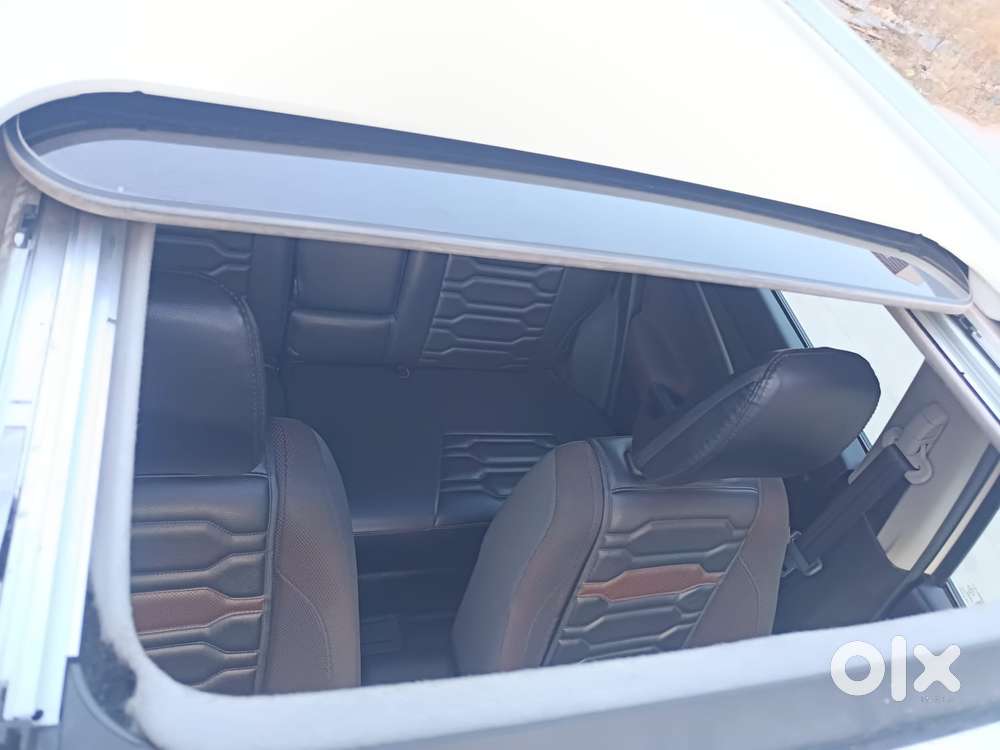 Maruti Suzuki Brezza 1.5 Zxi Plus At Smart Hybrid, 2022, Petrol