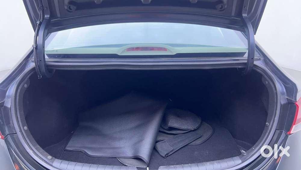Hyundai Verna 1.5 Sx Vtvt Ivt, 2021, Petrol