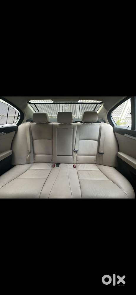 Bmw 5 Series 523i Sedan, 2012, Petrol