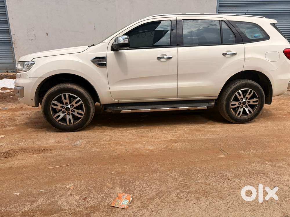 Ford Endeavour 3.2 Diesel Automatic 2017