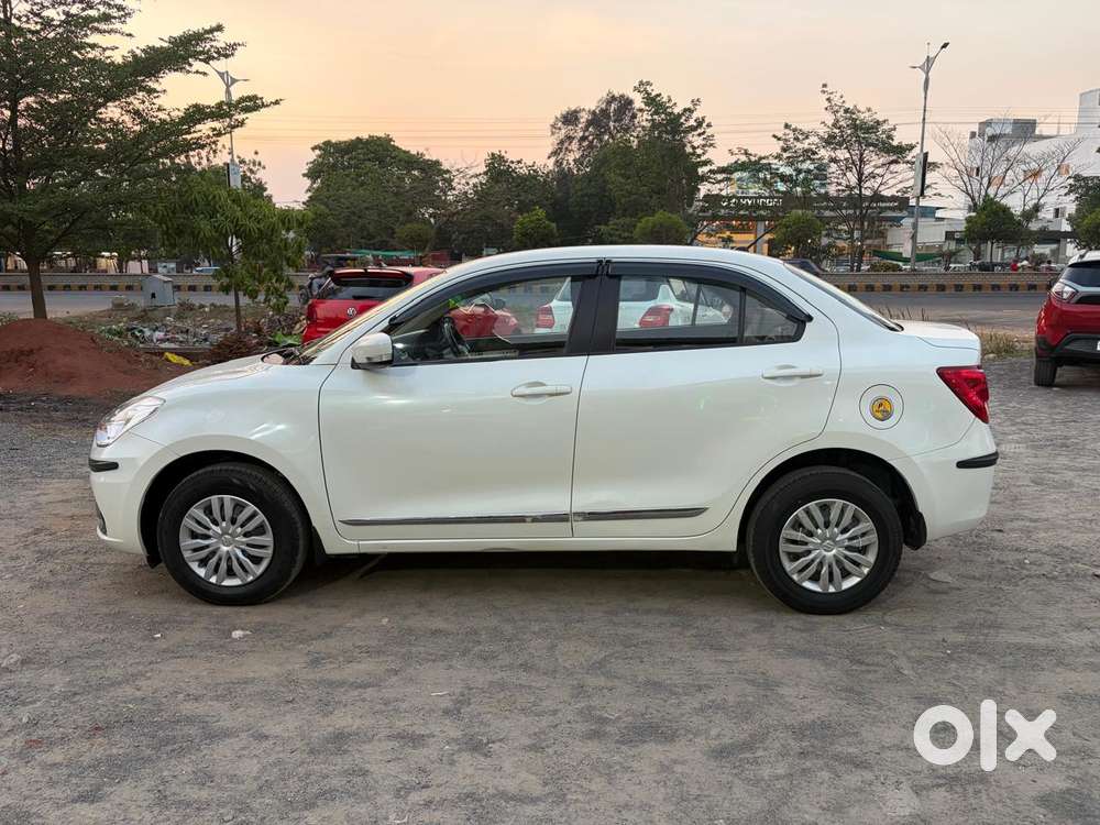 Maruti Suzuki Swift Dzire Vxi At Optional, 2023, Petrol