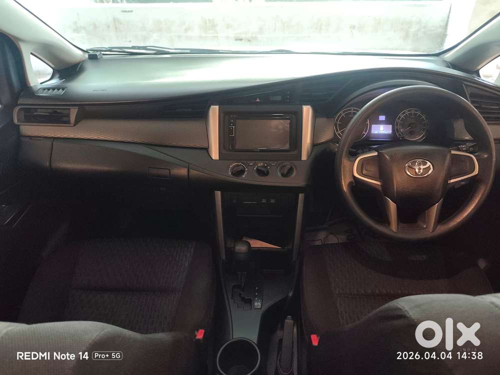 Toyota Innova Crysta 2.8 Gx At 8 Seater, 2017, Diesel