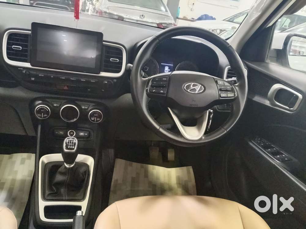 Hyundai Venue 1.0 Sx Turbo Imt Dual Tone Sport, 2021, Petrol