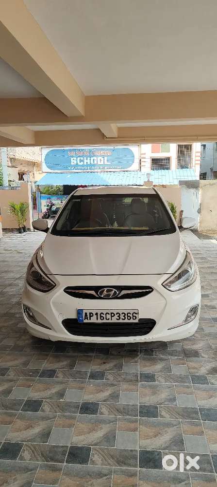 Hyundai New Verna 2014 Diesel 124727 Km Driven