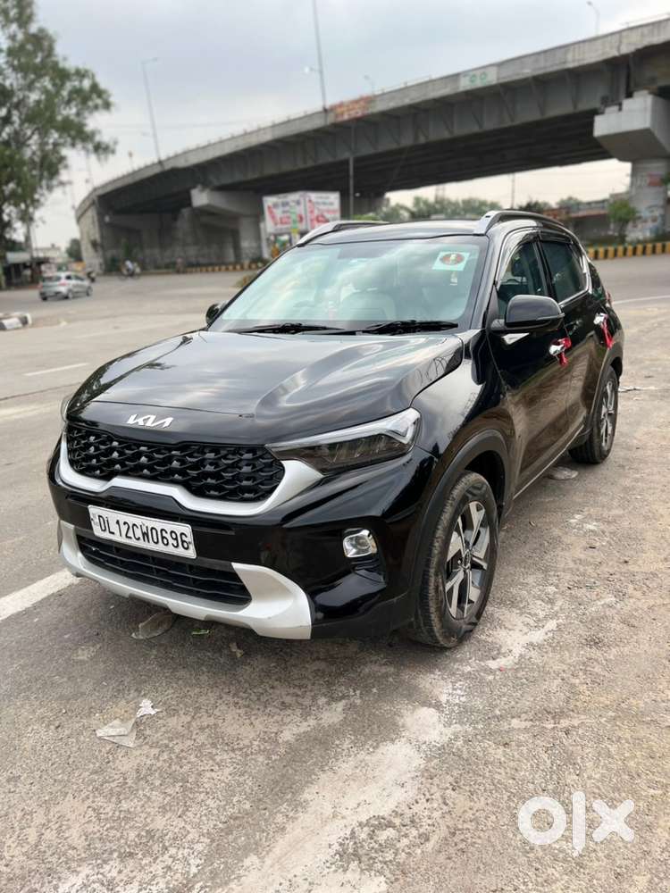 Kia Sonet Top Modal Push Button Start,