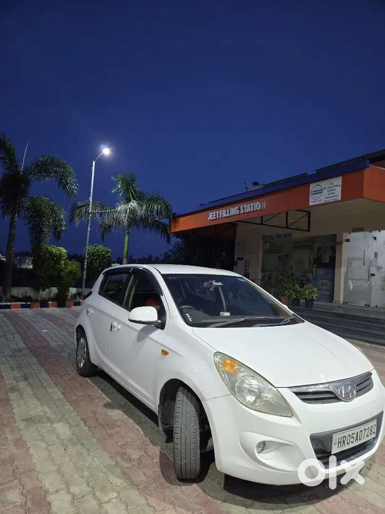 Hyundai I20 2011 Petrol Well Maintained