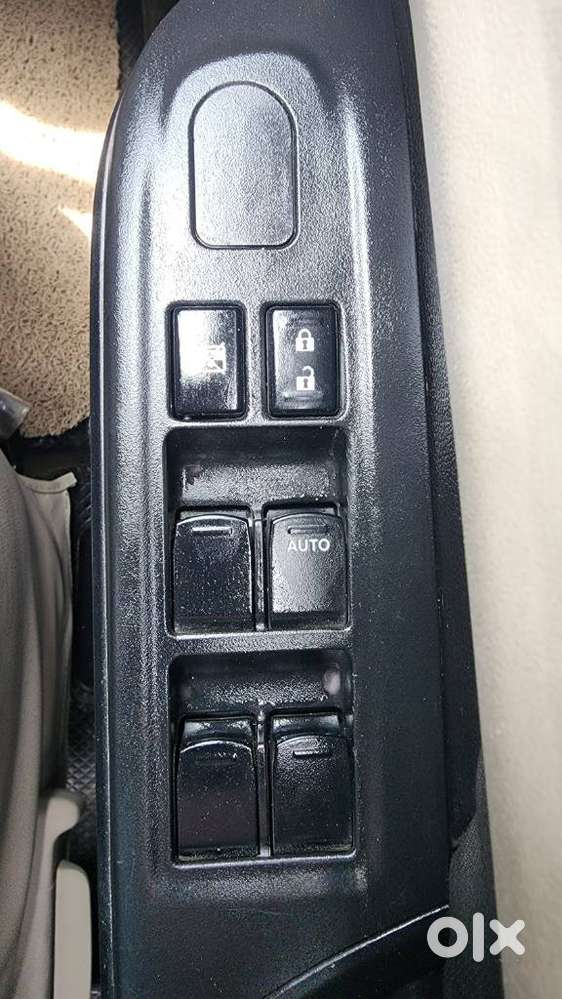 Maruti Suzuki Swift Dzire Lxi Option, 2025, Petrol