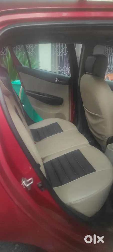 Hyundai I20 Petrol Asta 2010 Car Top Model,