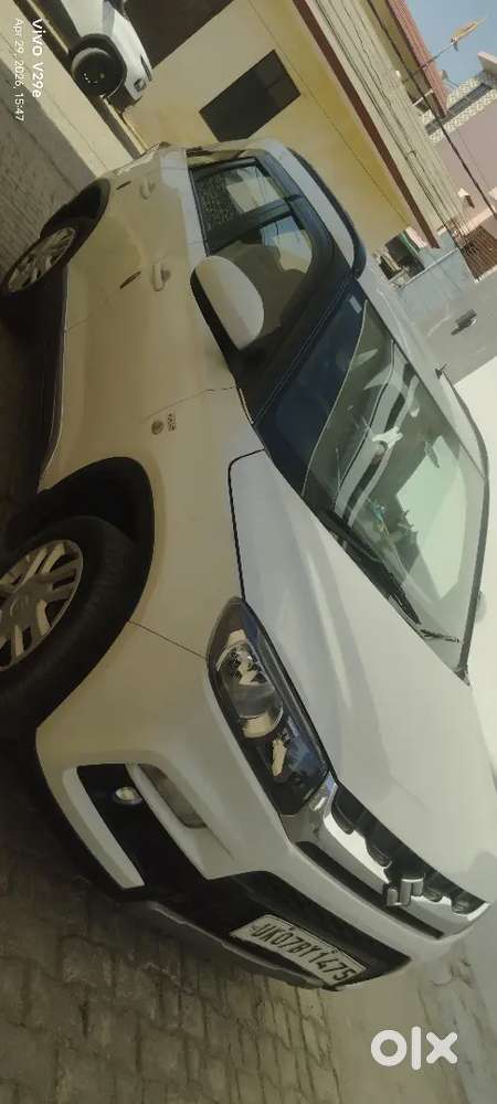 Maruti Suzuki Brezza 2017 Diesel 81000 Km Single Hand